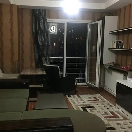 Close The Metrobus. Whole House Luxury